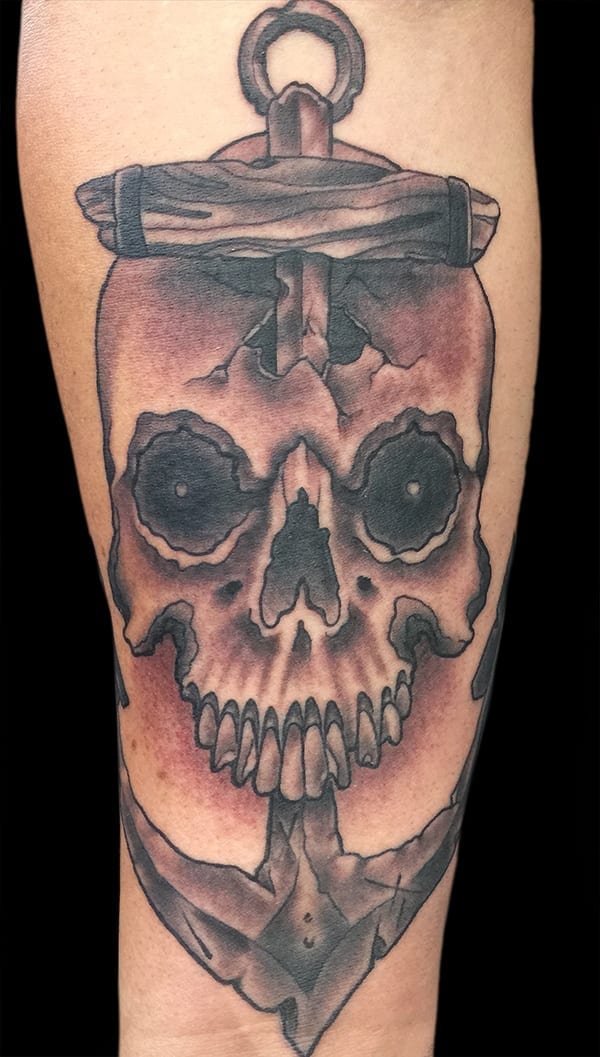 anchor and skull tattoo