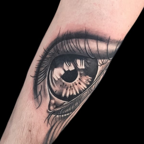 realistic eye tattoo, Elijah Nguyen, Artist at Revolt Tattoos
