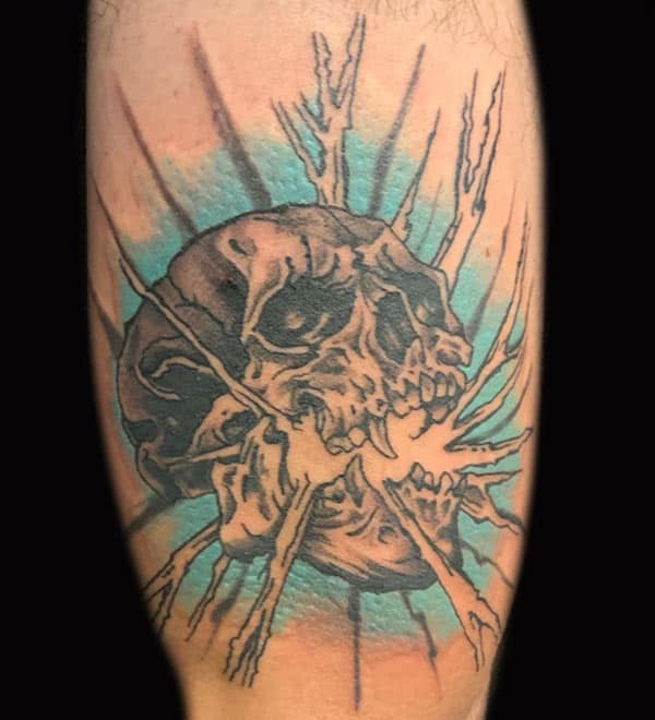 skull tattoo, Russell Loo, Artist at Revolt Tattoos