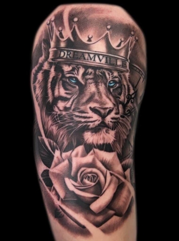 lion and crown tattoo