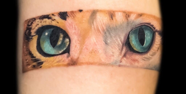 realistic cat eye tattoo