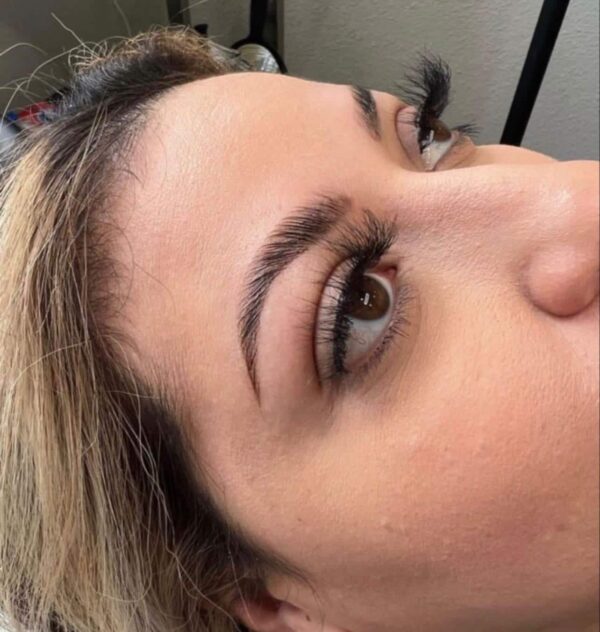 eyebrow permanent makeup