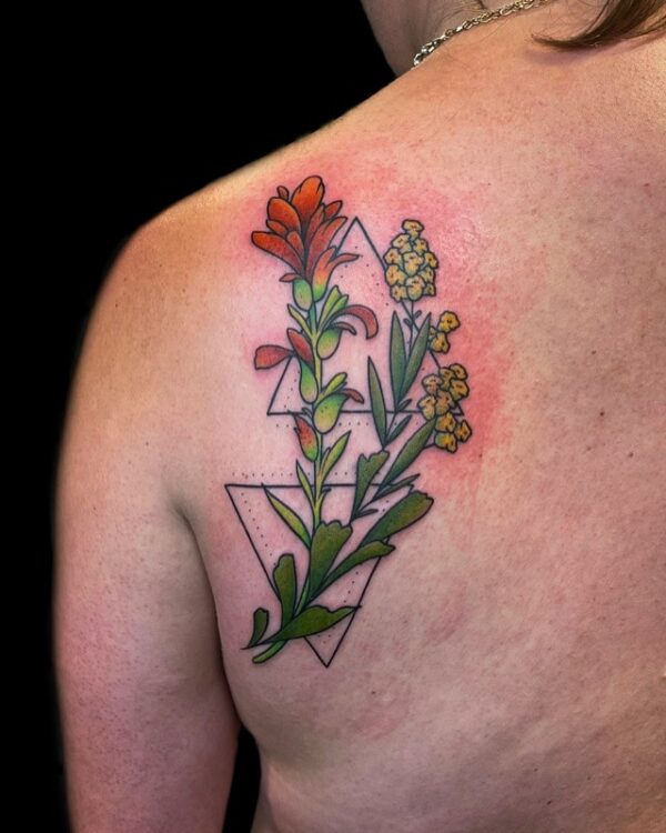 floral back shoulder tattoo, Demi DiMartino, artist at Revolt Tattoos