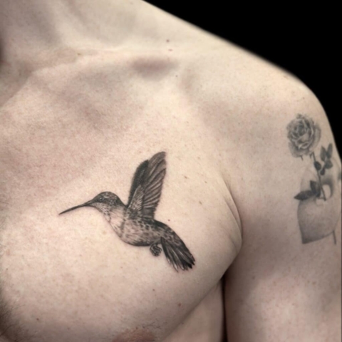 Hummingbird on chest, Jackie Gutierrez | Tattoo Artist at Revolt Tattoos in Las Vegas, Nevada.